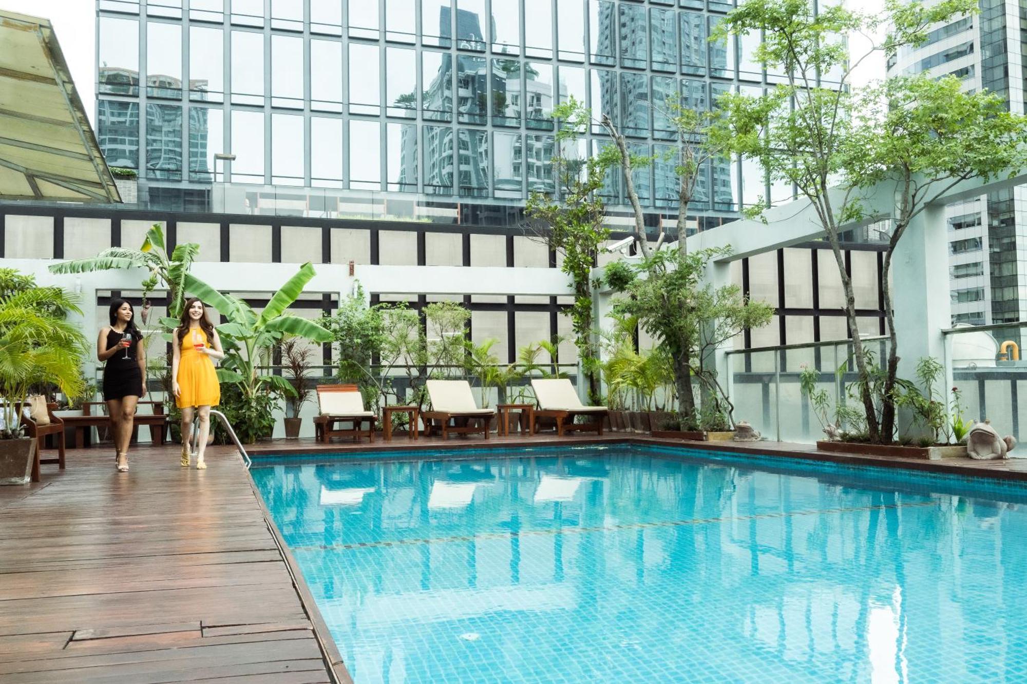 Sabai Sathorn Service Apartment Бангкок Экстерьер фото